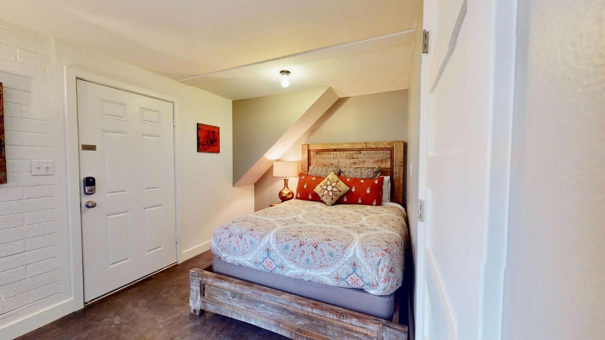 Downtown Cozy Base - Purple Sage 6 Moab